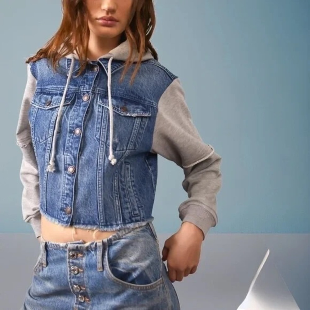 FREE PEOPLE Throwback Denim & Knit‎ Cropped Hooded Jacket Blue Size XS Oversized